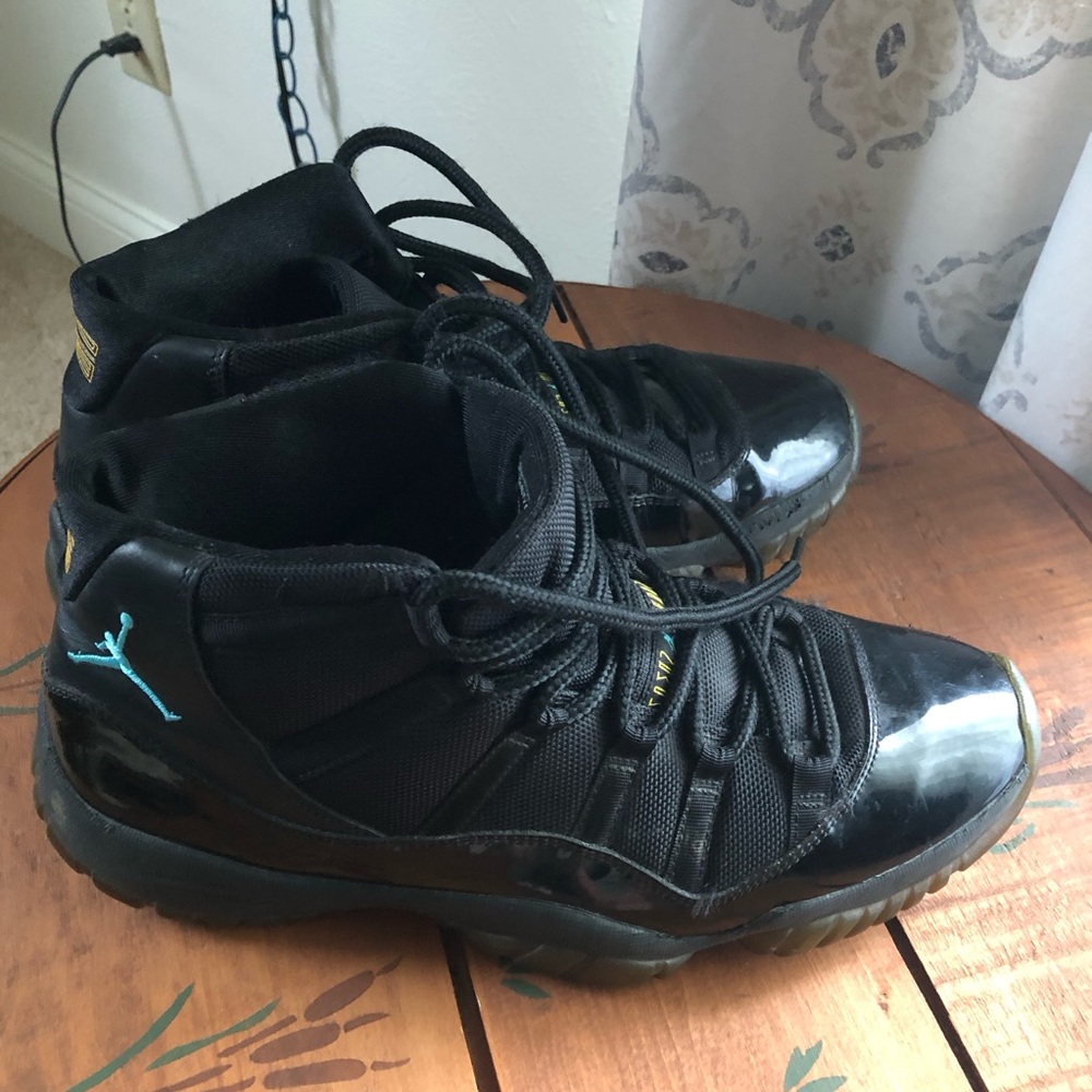 Air Jordan 11 Gamma Black Blue Shoe Size 11.5
